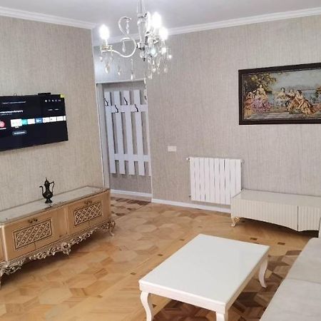 Nano'S Apartament-2 Kutaisi Dış mekan fotoğraf