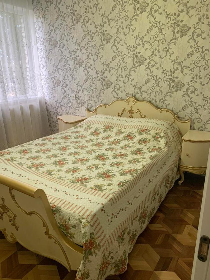 Nano'S Apartament-2 Kutaisi Dış mekan fotoğraf