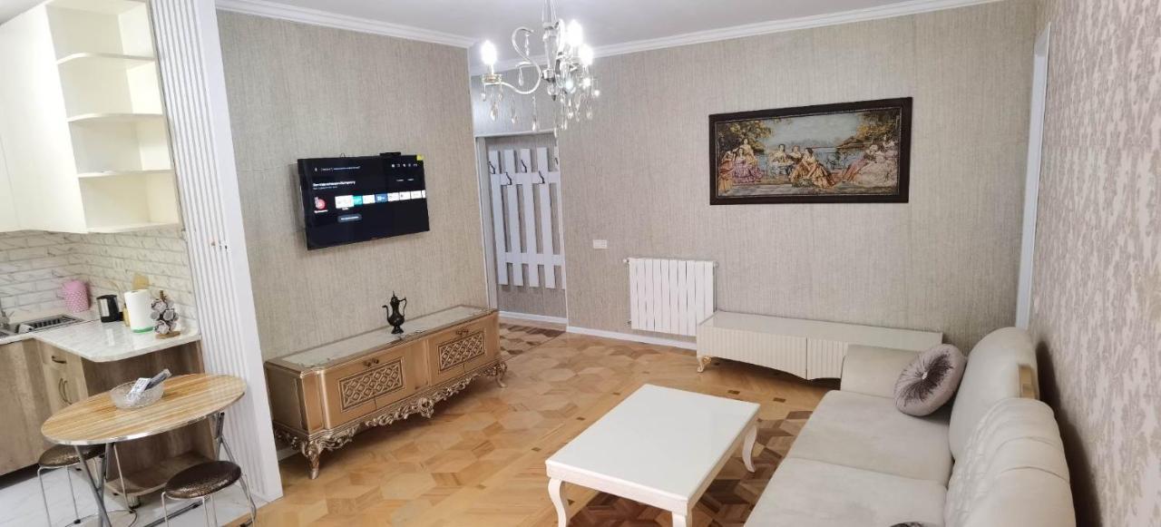 Nano'S Apartament-2 Kutaisi Dış mekan fotoğraf